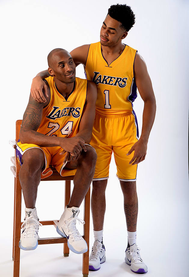 Kobe-Bryant-D'Angelo-Russell-X159986_TK1_05_0.jpg